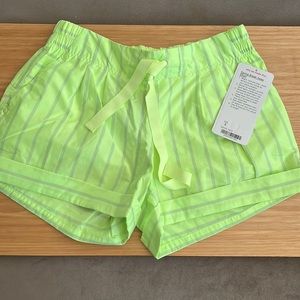 Lululemon Spring Break away shorts